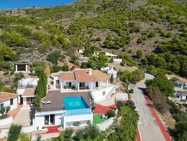 Chalet en venta en Mijas, Valtocado photo 0