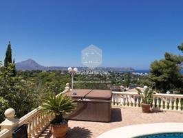 Chalet en venta en Jávea-Xàbia photo 0