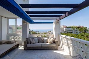 Apartamento en venta en Marbella, Marbella - Puerto Banus - Playas del Duque photo 0