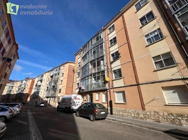 Piso en venta en Burgos, Bda. Inmaculada - Zurbarán photo 0