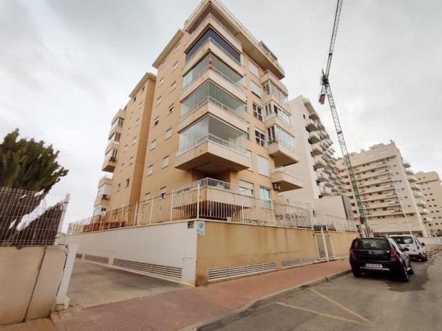 Apartamento en venta en Guardamar del Segura, Puerto deportivo photo 0