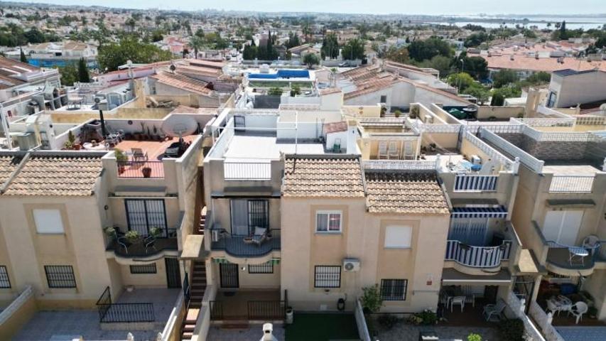 Apartamento en venta en Torrevieja photo 0