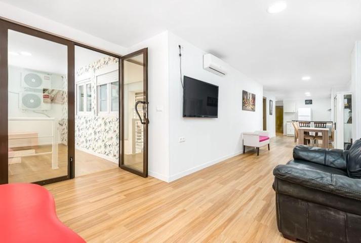 Piso en venta en Torrevieja, Baix Segura photo 0