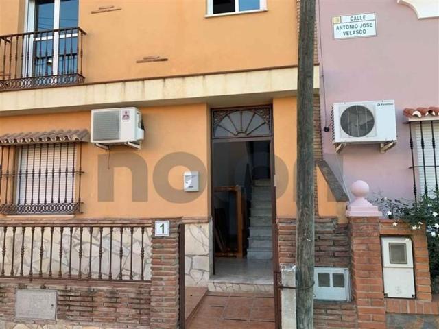 Adosada en venta en Málaga, Comarca de Málaga photo 0