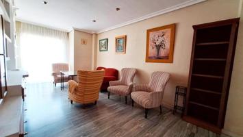 Piso en venta en Córdoba, Avenida de América photo 0