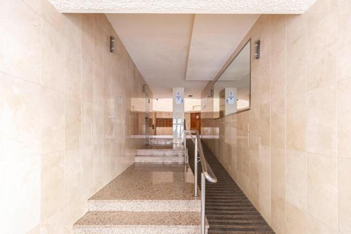 Piso en venta en Almería, Altamira photo 0