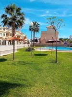 Adosada en venta en Orihuela Costa photo 0