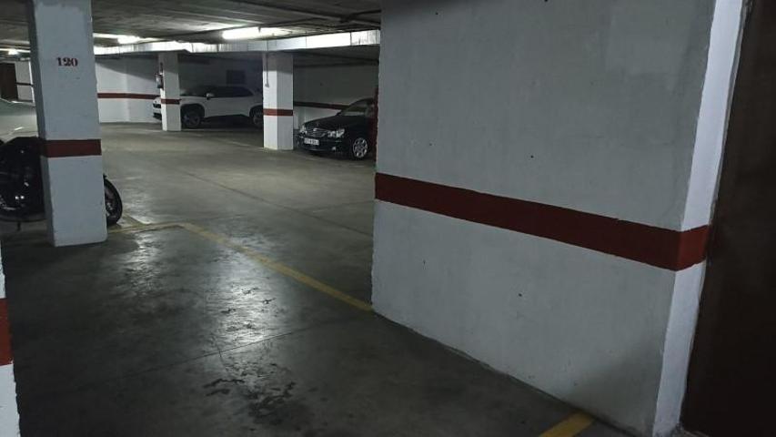 Garaje en venta en Córdoba, Zoco photo 0
