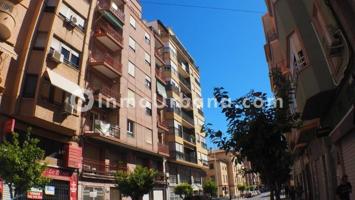 Piso en venta en Elche, Plaza Obispo Siuri photo 0