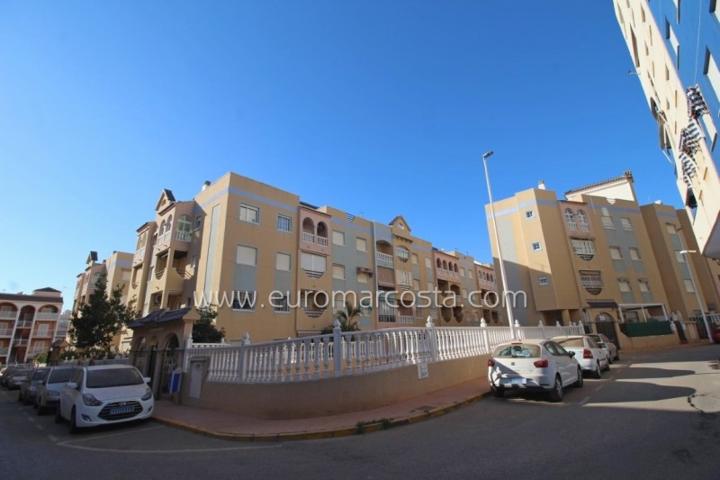 Adosada en venta en La Mata, LA MATA photo 0