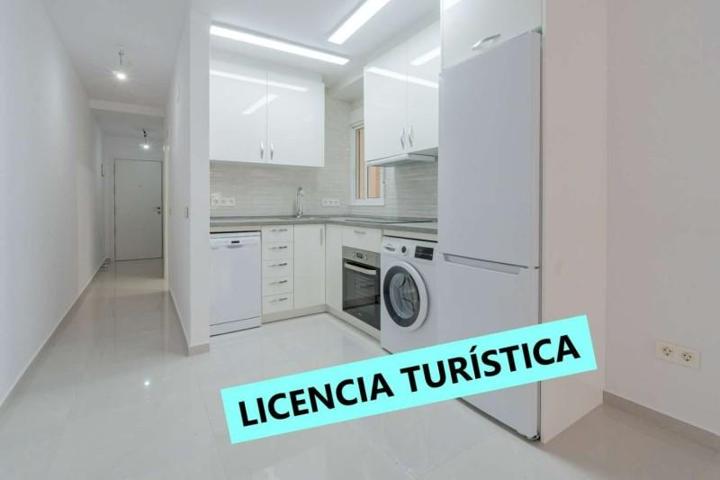 Apartamento en venta en Torrevieja photo 0