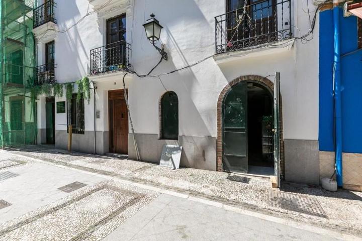 Local comercial en venta en Granada, Realejo photo 0