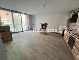 Piso en venta en Vilanova del Camí, Barri La Pau photo 0