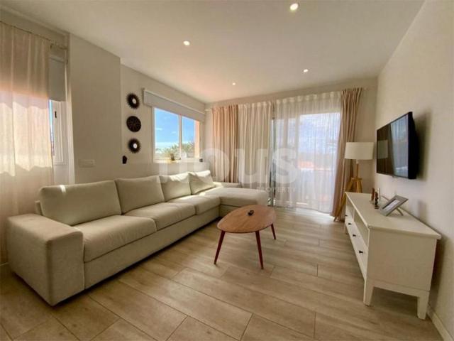Apartamento en venta en Costa del Silencio photo 0