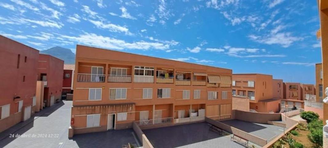 Piso en venta en Adeje photo 0