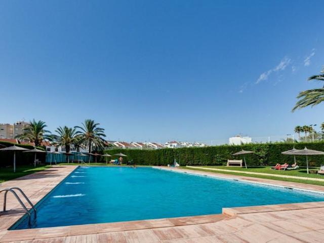 Bungalow en venta en Torrevieja, Nueva Torrevieja photo 0