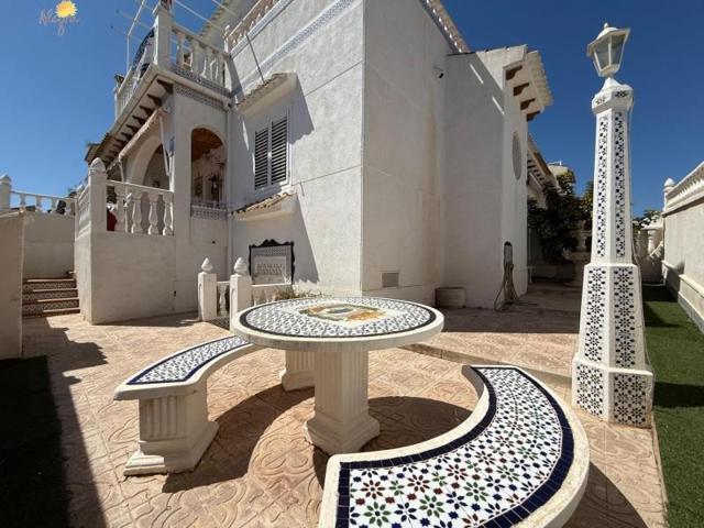 Adosada en venta en Torrevieja, Los altos photo 0