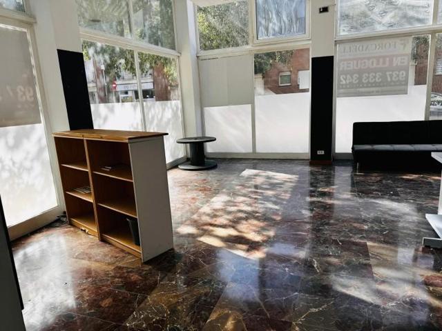 Local comercial en venta en Terrassa, La Cogullada photo 0