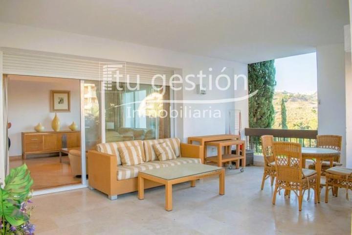 Piso en venta en Marbella, Costa del Sol Occidental-Área de Marbella photo 0