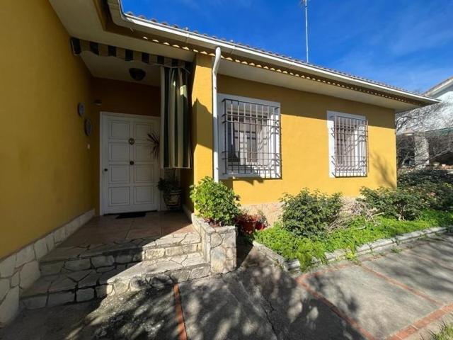 Chalet en venta en Córdoba, Calasancio photo 0