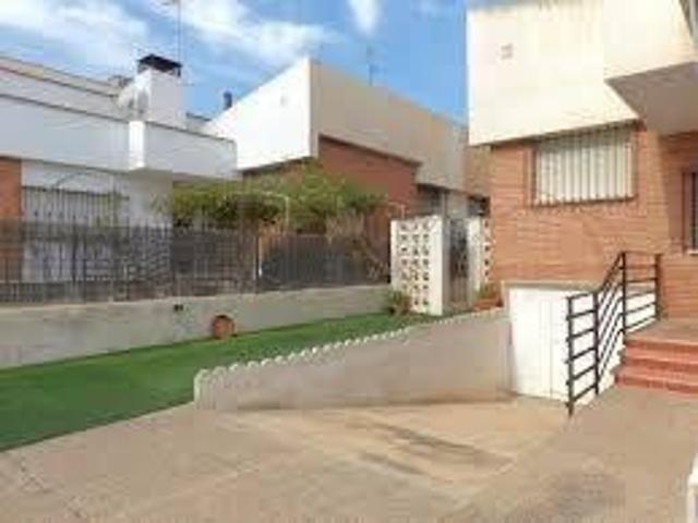 Chalet en venta en San Pedro del Pinatar photo 0