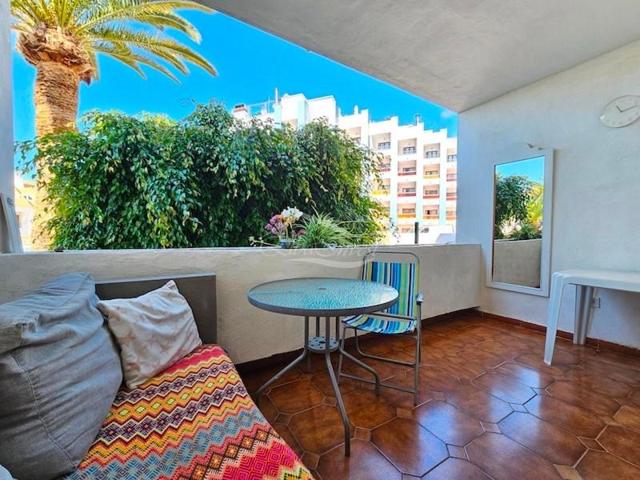 Piso en venta en Arona photo 0
