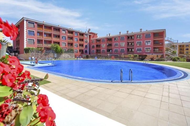 Apartamento en venta en Arona photo 0