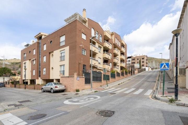 Piso en venta en Granada, Lancha del genil photo 0