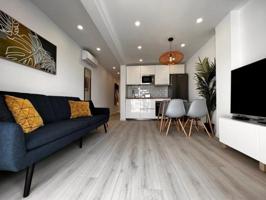 Local comercial en venta en Arona, Los Cristianos photo 0