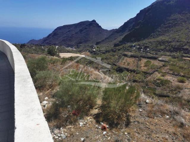 Terreno en venta en Santiago del Teide photo 0