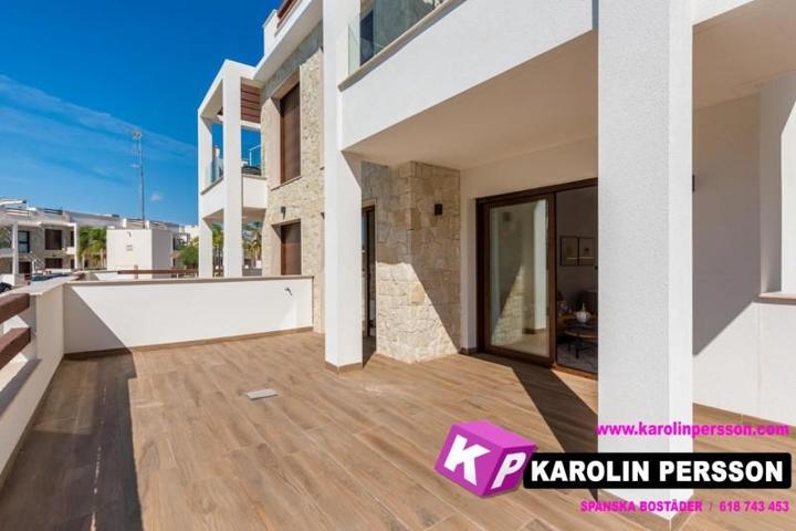 Bungalow en venta en Torrevieja, Calle Benissa, 03186 photo 0
