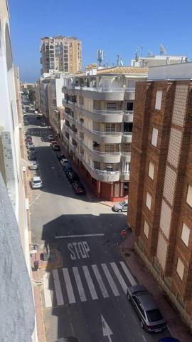 Apartamento en venta en Torrevieja photo 0
