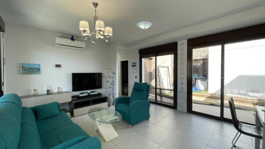 Chalet en venta en Orihuela Costa photo 0