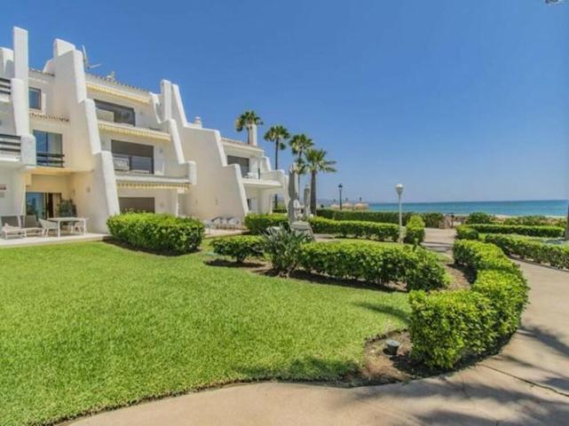 Casas de pueblo en venta en Marbella, Marbella Golden Mile photo 0