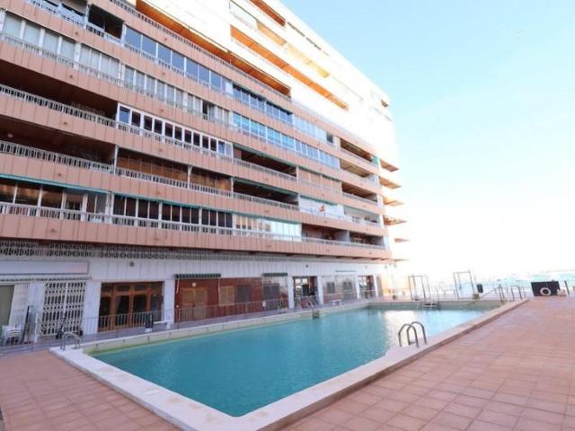Apartamento en venta en Torrevieja photo 0