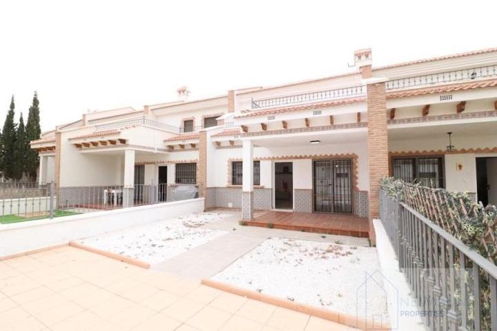 Casa en venta en San Miguel de Salinas, Cerro del Sol photo 0
