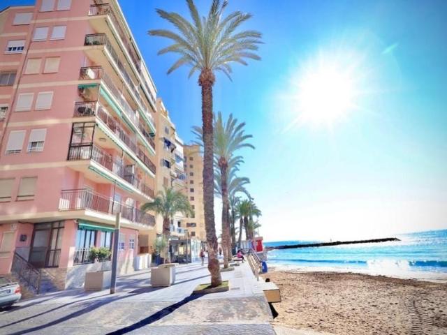 Apartamento en venta en Torrevieja, Playa del Cura photo 0
