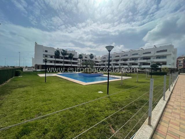 Apartamento en venta en Orihuela Costa photo 0