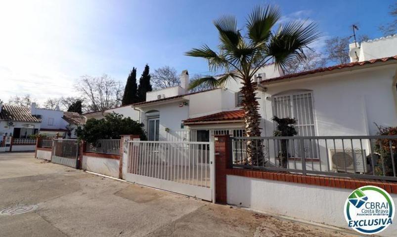 Casa en venta en Empuriabrava, Montgrí photo 0