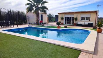 Chalet en venta en La Carlota, Las lomas photo 0