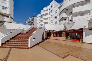 Local comercial en venta en El Campello, L'Alacantí photo 0