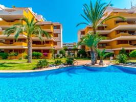 Apartamento en venta en Torrevieja, La Entrada photo 0