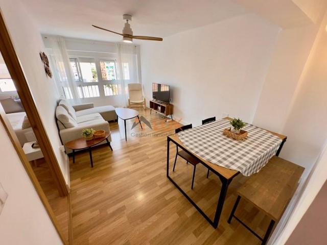 Piso en venta en Málaga, La Unión - Cruz de Humilladero - Los Tilos photo 0