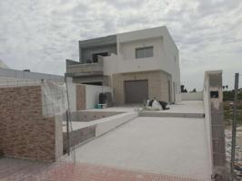 Chalet en venta en Daya Nueva, Daya Nueva photo 0