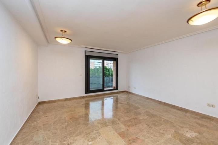 Piso en alquiler en Alicante, Playa de San Juan photo 0