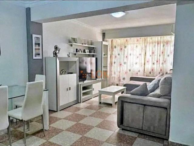 Piso en venta en Málaga, La Unión - Cruz de Humilladero - Los Tilos photo 0