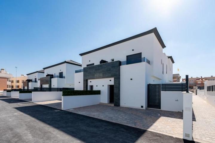 Bungalow en venta en Santa Pola, Gran Alacant photo 0