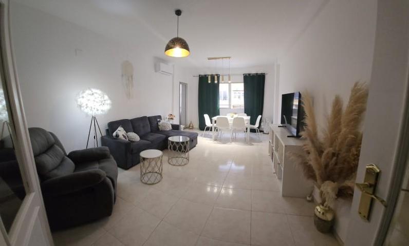 Apartamento en venta en Denia photo 0