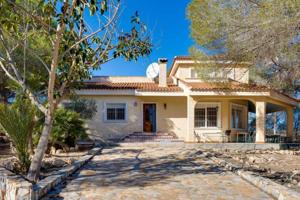 Chalet en venta en Torrevieja, Los Balcones - Los Altos del Edén photo 0