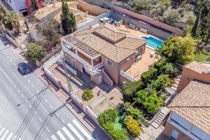 Chalet en venta en El Campello photo 0